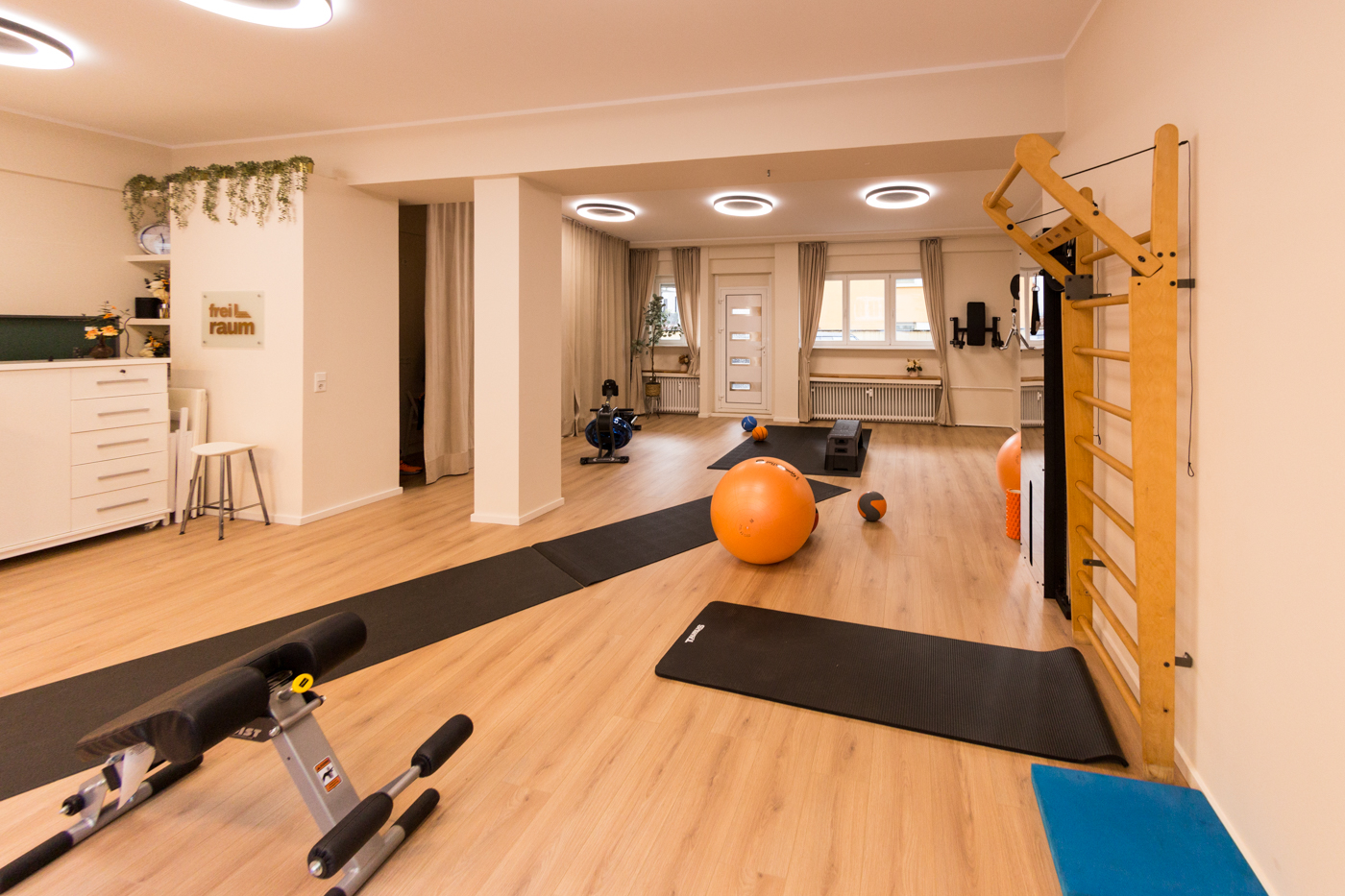 Fitnessraum-mieten-privat-Frankfurt-fuer-eigene-Trainings